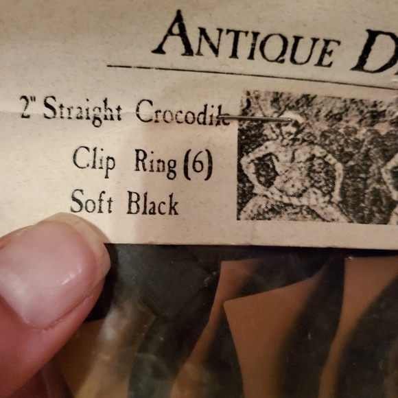 Antique Drapery Rod Co. 2" Straight Crocodile Clip. - Picture 2 of 5